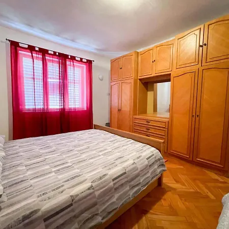 Apartament Doris